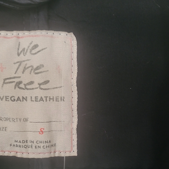 Womans Free People Dolman Quilted Black Vegan Jacket..NWT - Picture 4 of 7